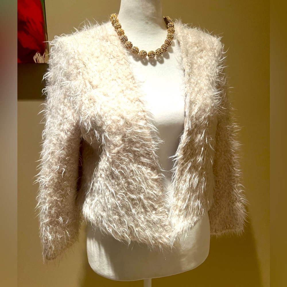 ANTHROPOLOGIE KNITTED AND KNOTTED Fuzzy Knit Cardigan Cream Tan Lace Lined Small